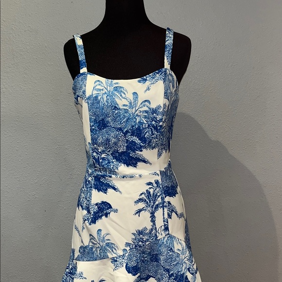 Brand New- Mestiza New York Torero Gown in White Palm Toile 🤍✨ - Picture 6 of 14